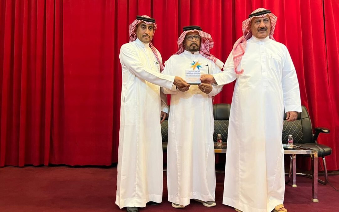 انطلقت أعمال ملتقى التعاونيات الأول الذي نظمه مركز التنمية الاجتماعية بمحافظة دومة الجندل اليوم بمشاركة متخصصين ومتحدثين